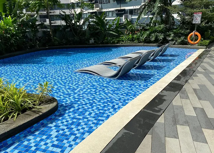 Air Fantasy Sophisticated Chic Family Living 300 Mbps Fast Apartment *