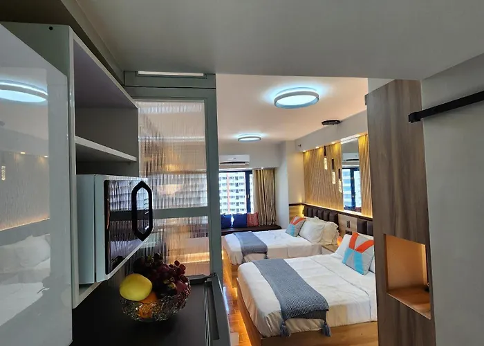 Air Fantasy Sophisticated Chic Family Living 300 Mbps Fast Apartment *