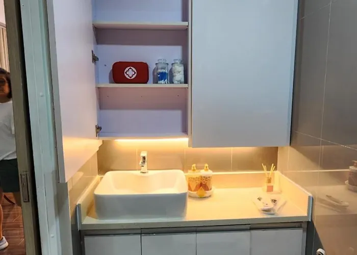 Air Fantasy Sophisticated Chic Family Living 300 Mbps Fast Apartment Manila