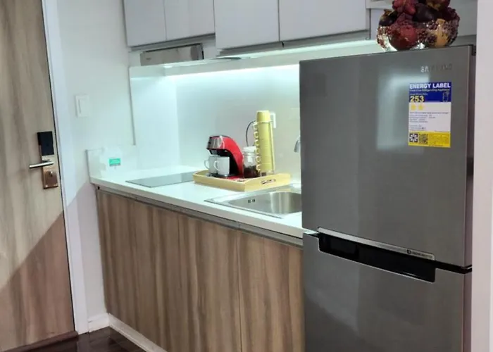 Air Fantasy Sophisticated Chic Family Living 300 Mbps Fast