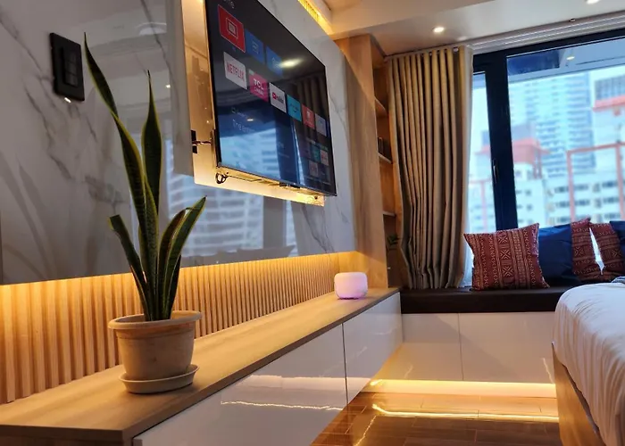 Apartment Air Fantasy Sophisticated Chic Family Living 300 Mbps Fast