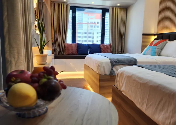 Apartment Air Fantasy Sophisticated Chic Family Living 300 Mbps Fast *