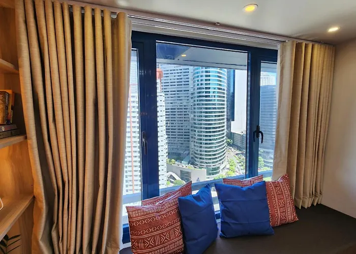 Apartment Air Fantasy Sophisticated Chic Family Living 300 Mbps Fast *