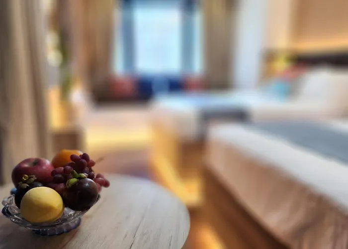 Apartment Air Fantasy Sophisticated Chic Family Living 300 Mbps Fast